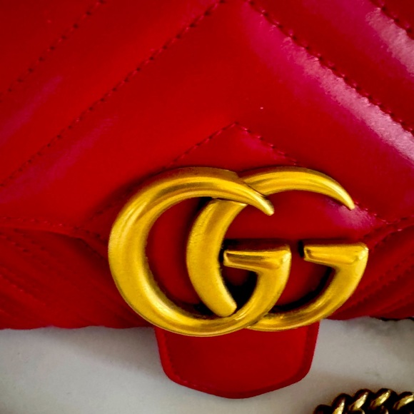 Gucci Marmont bag. EUC - Picture 2 of 12